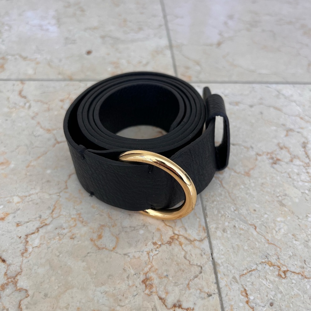 Classy Leather belt S//M 46.5 inches